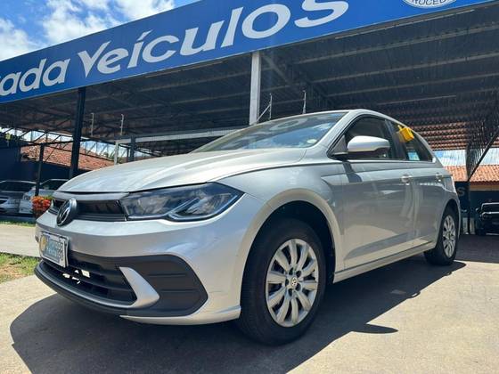 VOLKSWAGEN POLO 1.0 MPI MANUAL VOLKSWAGEN POLO 1.0 MPI MANUAL